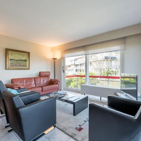 Hawthorn 1-3 G Spacious Near The Sea Apartment