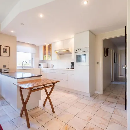 Hawthorn 1-3 G Spacious Near The Sea *