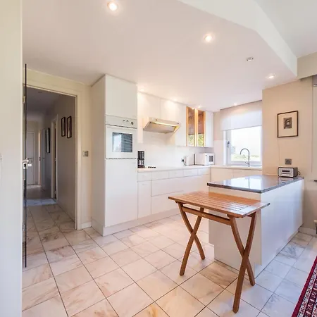 Hawthorn 1-3 G Spacious Near The Sea Apartment *
