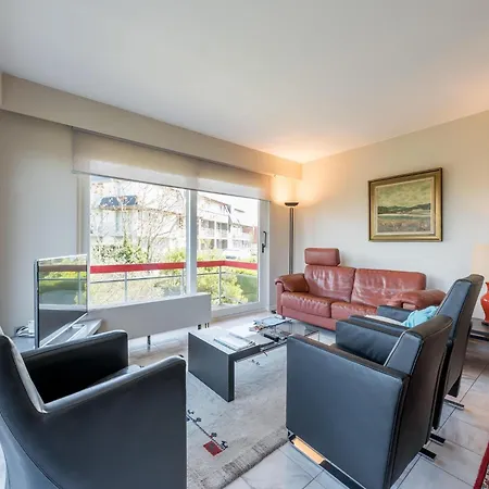 Hawthorn 1-3 G Spacious Near The Sea Apartment